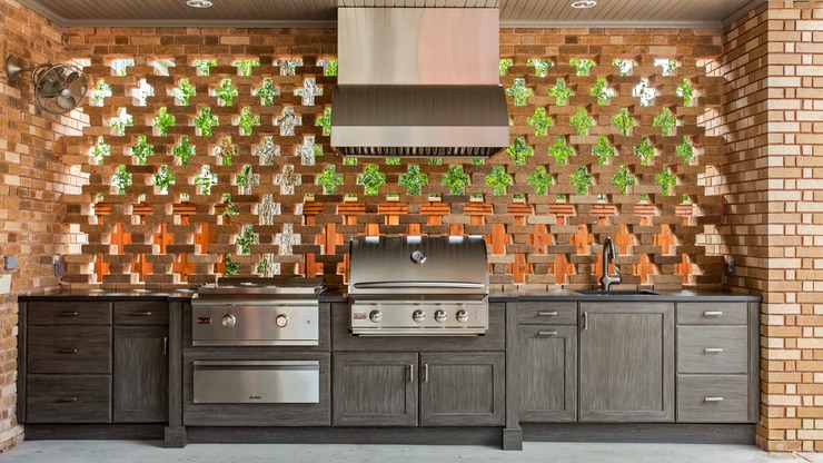 Outdoor kitchen